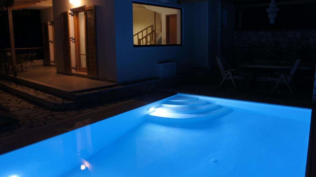 Villa Saint George Никиана Екстериор снимка