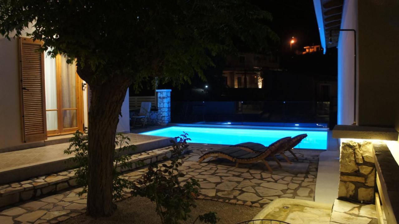 Villa Saint George Никиана Екстериор снимка