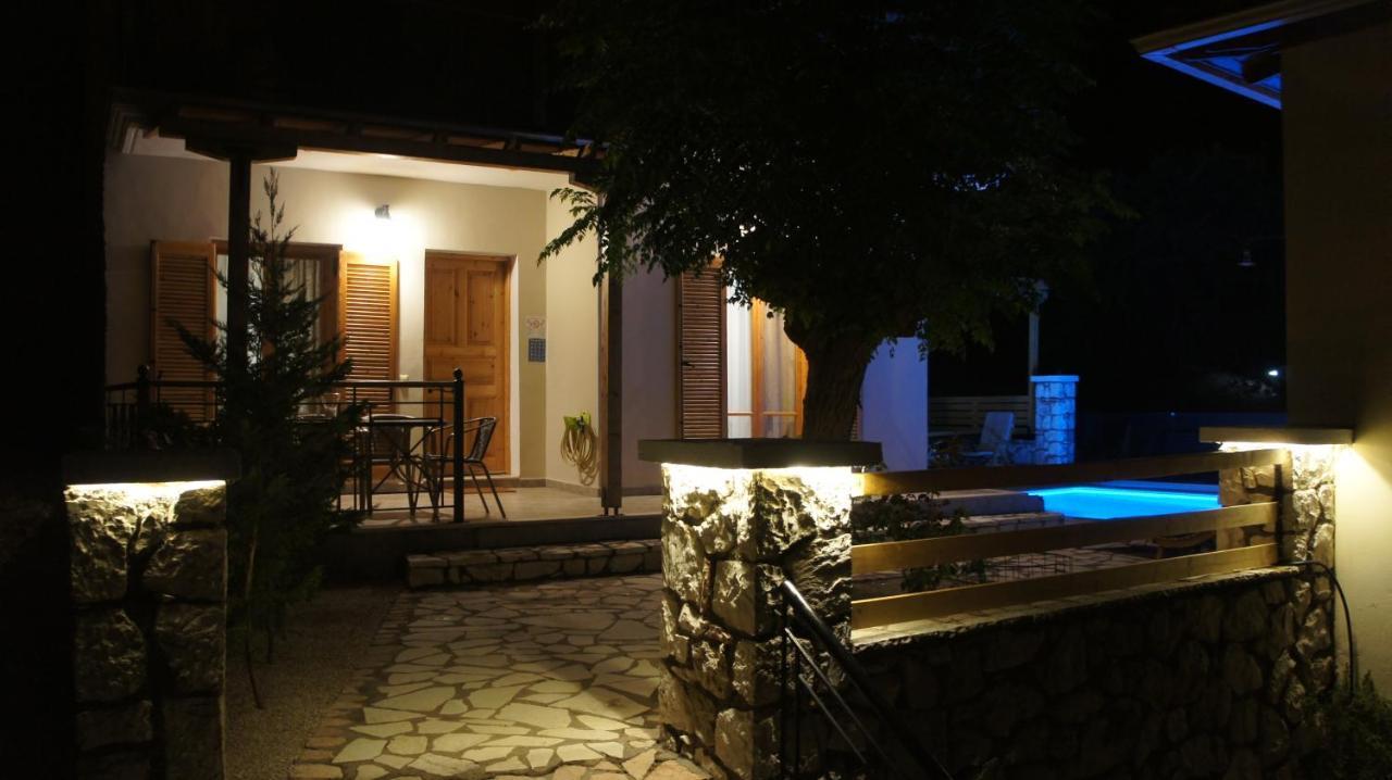 Villa Saint George Никиана Екстериор снимка