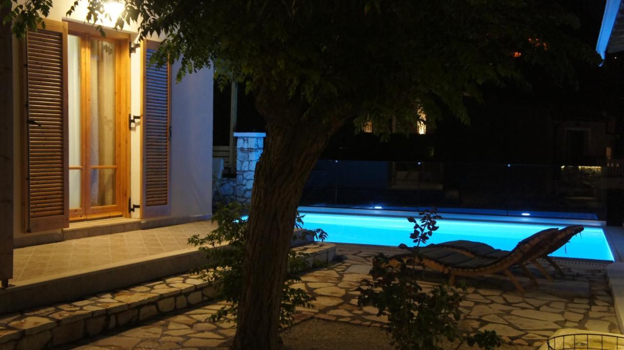 Villa Saint George Никиана Екстериор снимка