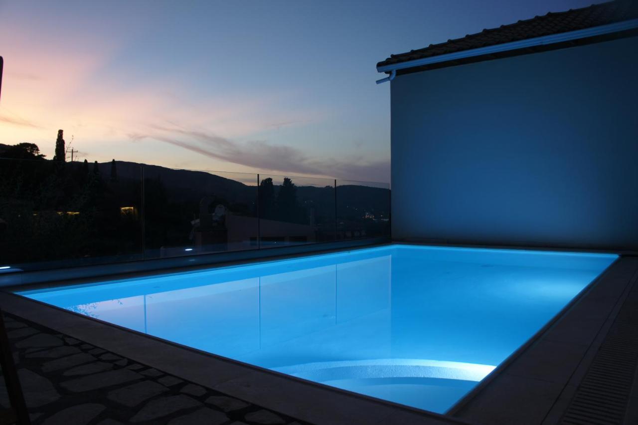 Villa Saint George Никиана Екстериор снимка