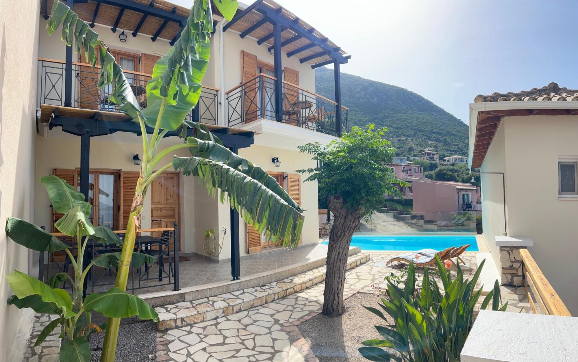 Villa Saint George Никиана Екстериор снимка