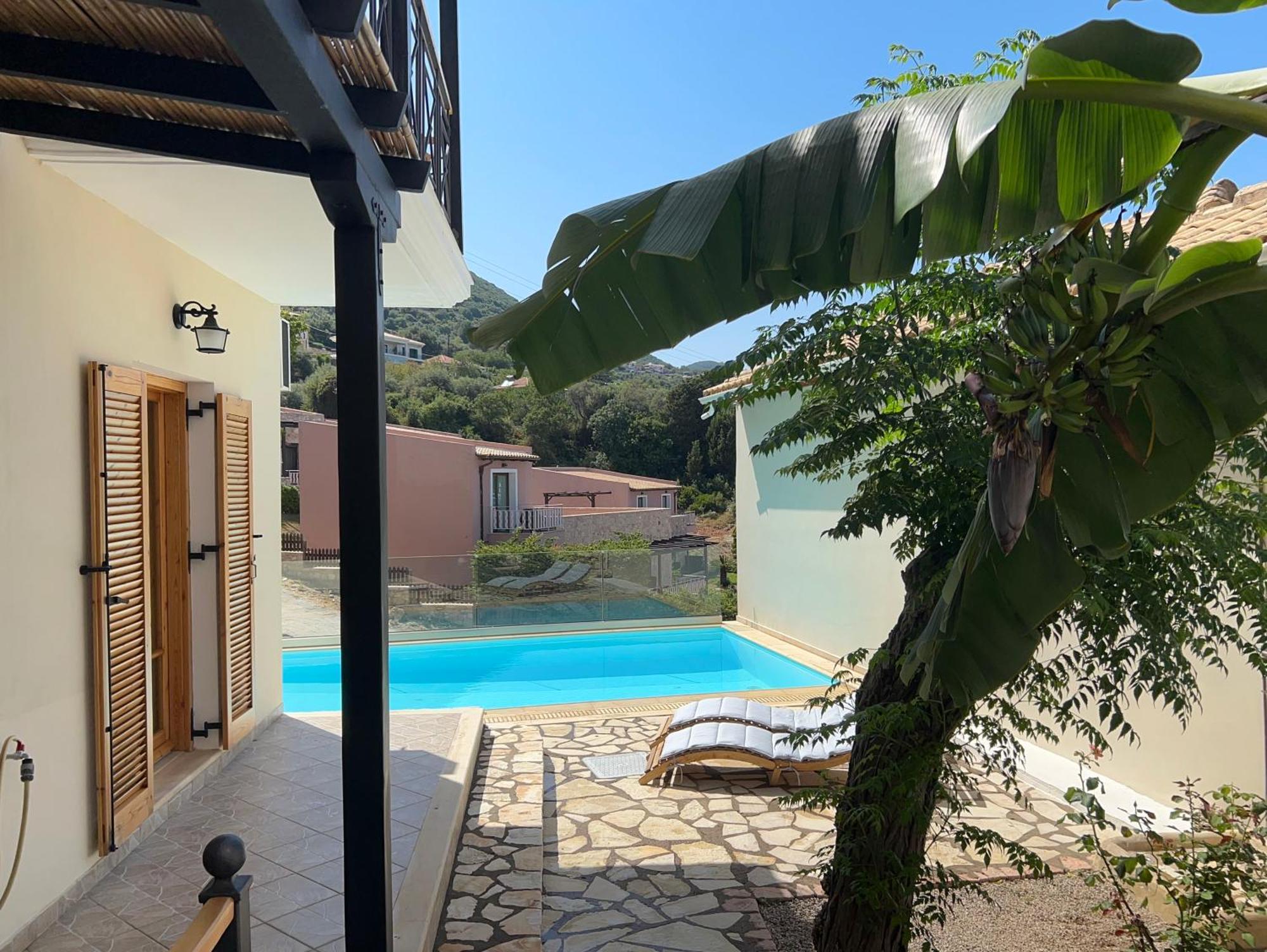 Villa Saint George Никиана Екстериор снимка