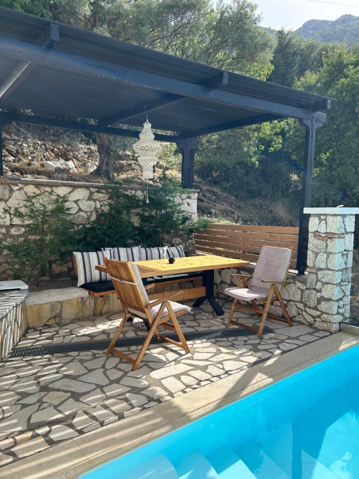 Villa Saint George Никиана Екстериор снимка