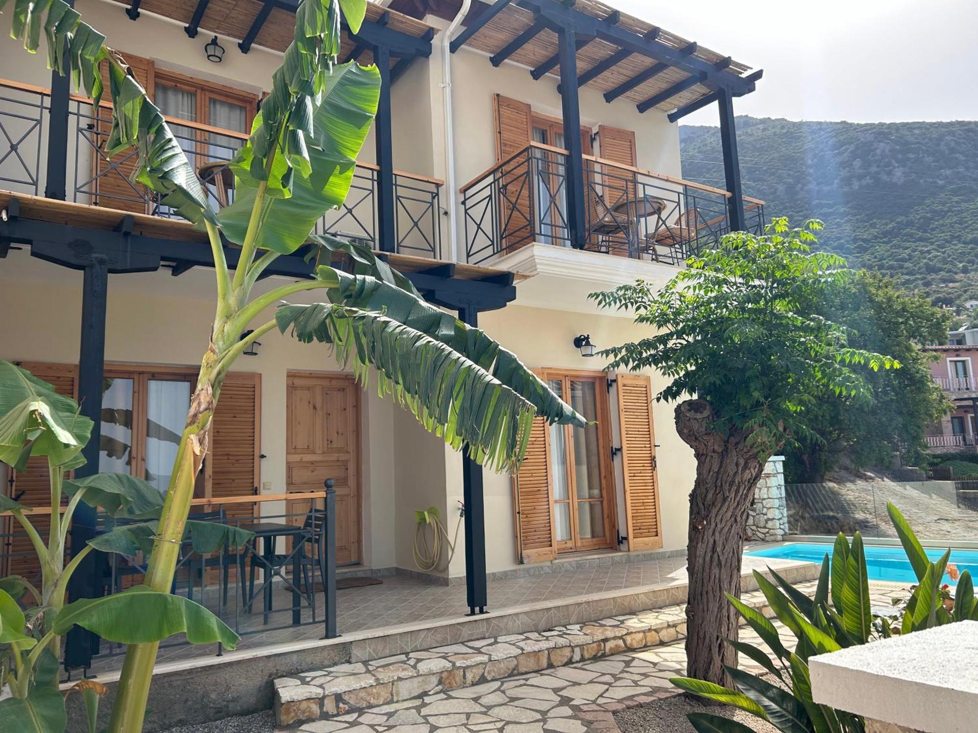 Villa Saint George Никиана Екстериор снимка
