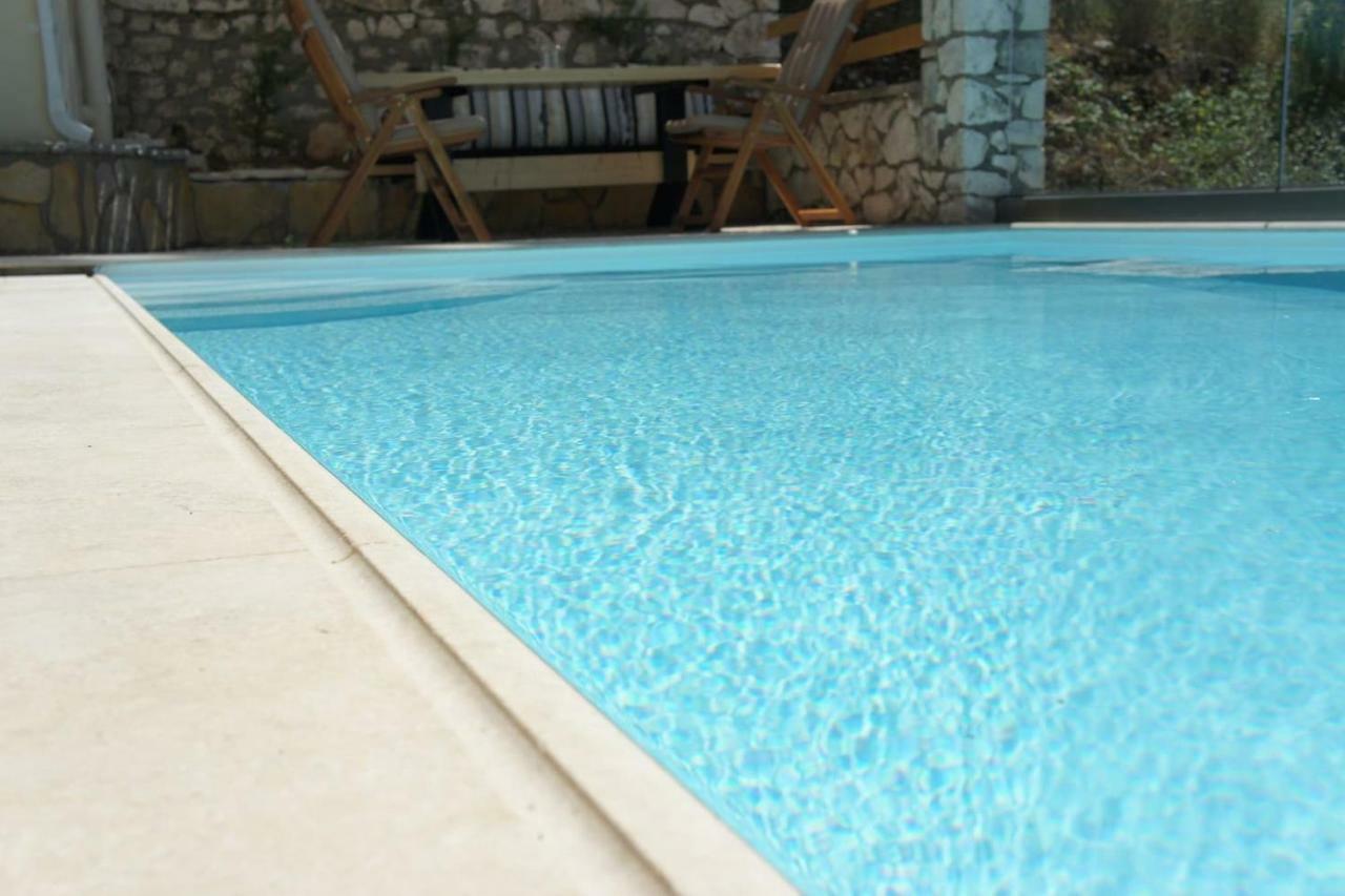 Villa Saint George Никиана Екстериор снимка