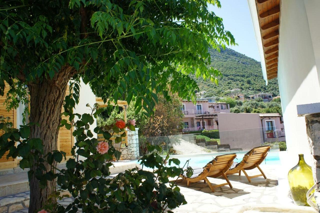 Villa Saint George Никиана Екстериор снимка